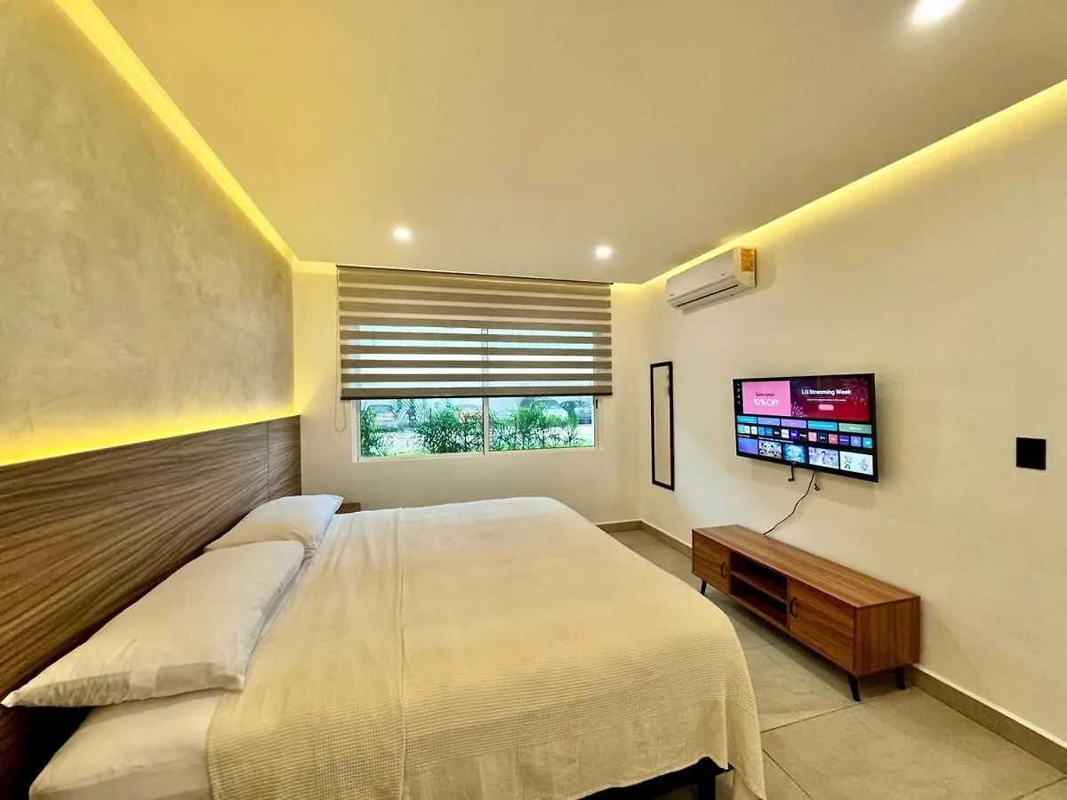 Modern 2 Bedroom Ground Floor Apartment! Playa del Carmen 0*,  México