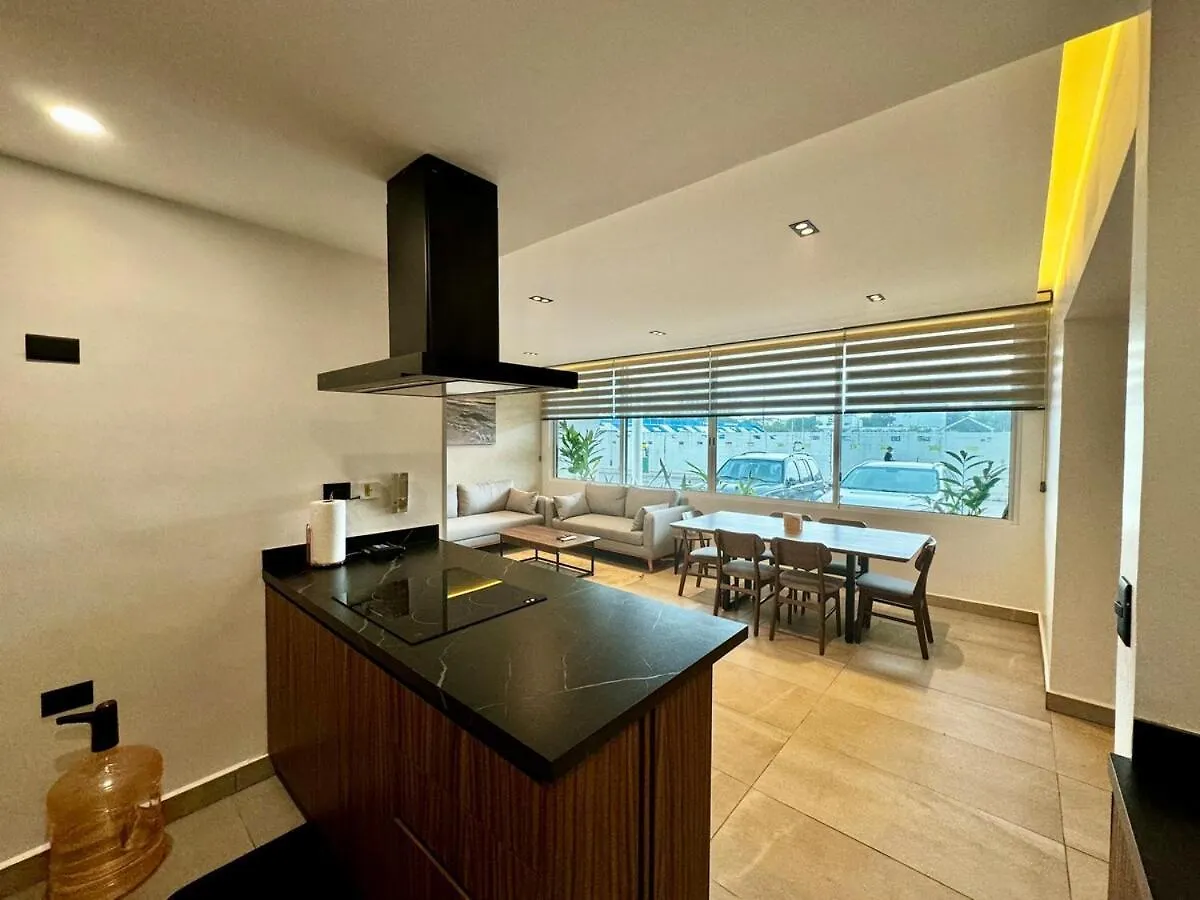 Apartamento Modern 2 Bedroom Ground Floor Apartment! Playa del Carmen