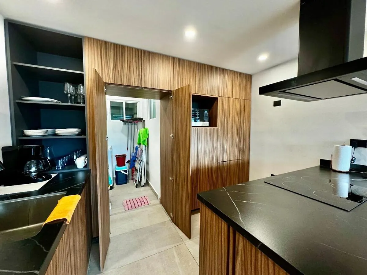 Apartamento Modern 2 Bedroom Ground Floor Apartment! Playa del Carmen