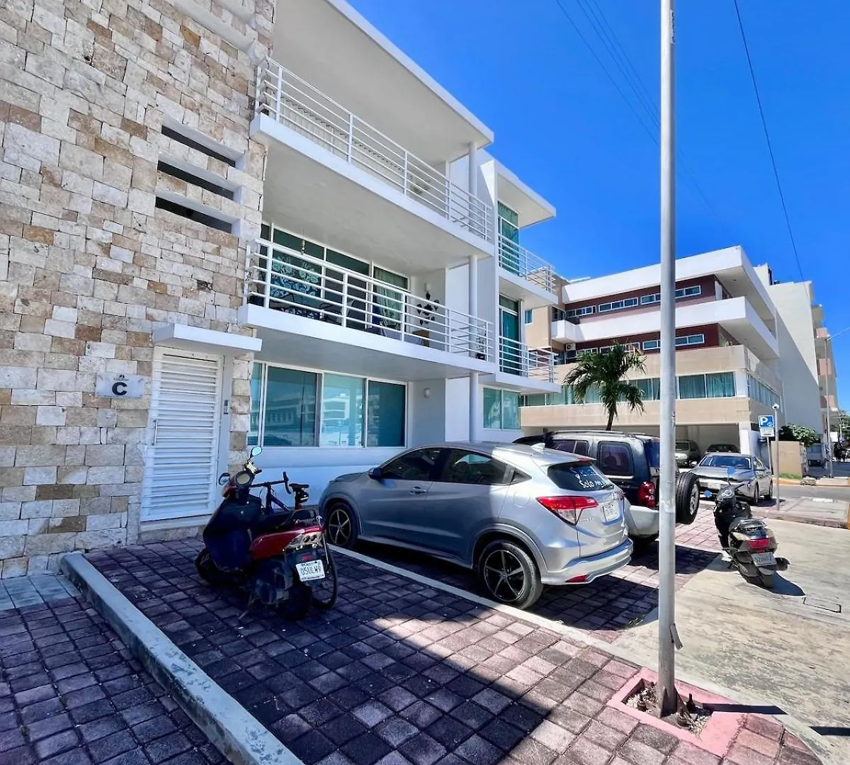 Modern 2 Bedroom Ground Floor Apartment! Playa del Carmen 0*,  Mexico